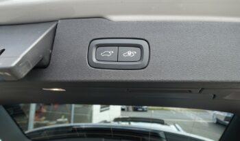 VOLVO V 60 T6 AWD GEARTRONIC 340CH HYBRIDE RECHARGEABLE R-DESIGN complet