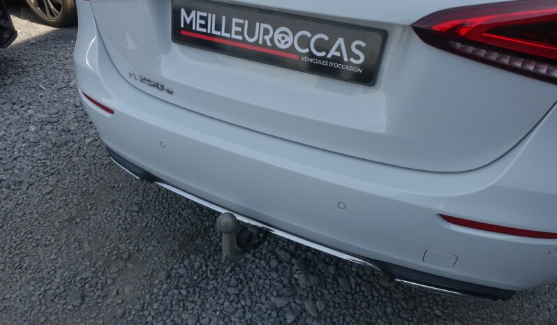 MERCEDES CLASSE A 250 E 218 CH EQ POWER HYBRIDE RECHARGEABLE 8G-DCT complet