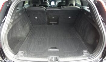VOLVO V 60 T6 AWD GEARTRONIC 340CH HYBRIDE RECHARGEABLE R-DESIGN complet