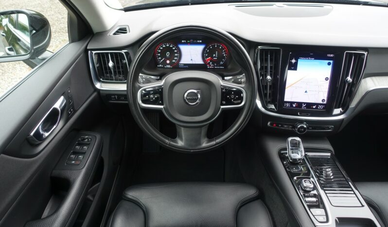 VOLVO V 60 T6 AWD GEARTRONIC 340CH HYBRIDE RECHARGEABLE  INSCRIPTION complet