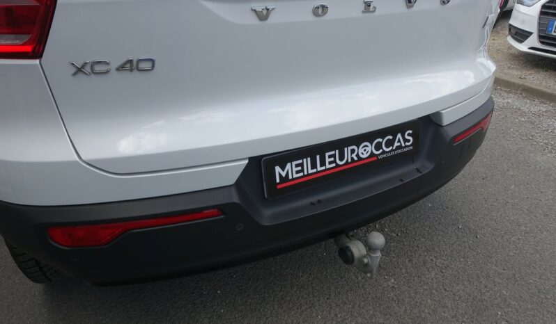 VOLVO XC 40 T4 HYBRIDE RECHARGEABLE GEARTRONIC 211 CH R-DESIGN complet