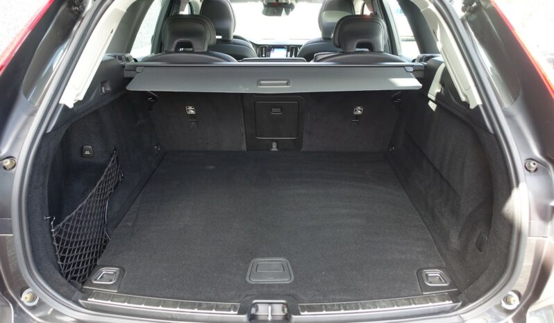 VOLVO XC 60 T6 HYBRIDE RECHARGEABLE GEARTRONIC AWD 340 CH  INSCRIPTION complet