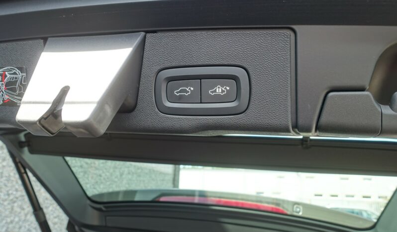 VOLVO XC 60 T6 HYBRIDE RECHARGEABLE GEARTRONIC AWD 340 CH  INSCRIPTION complet