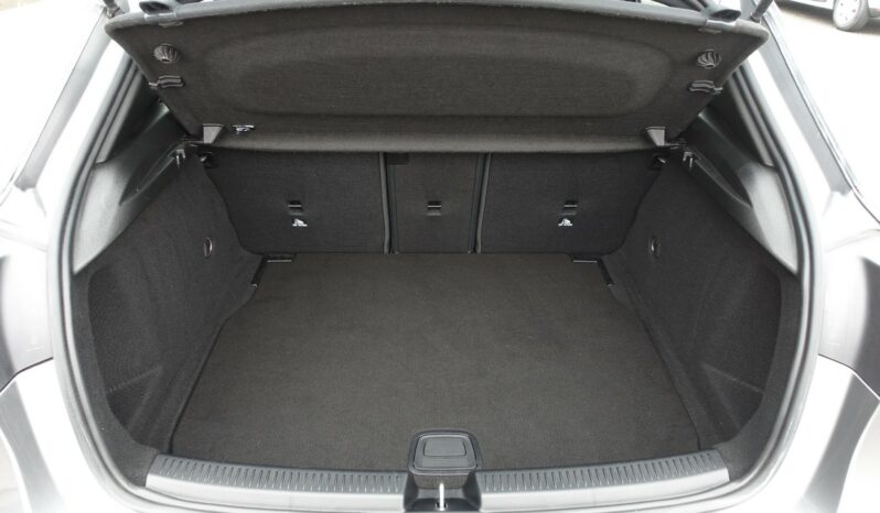 MERCEDES CLASSE A 180d 8G-DCT complet