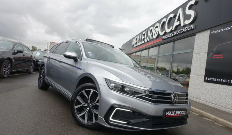 VOLKSWAGEN PASSAT SW 218 CH GTE HYBRIDE RECHARGEABLE DSG complet