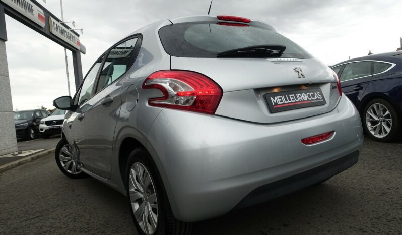 PEUGEOT 208 1.4L HDI 68CH 5 PORTES complet