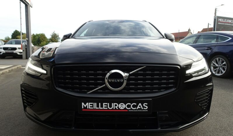 VOLVO V 60 T6 AWD GEARTRONIC 340CH HYBRIDE RECHARGEABLE R-DESIGN complet