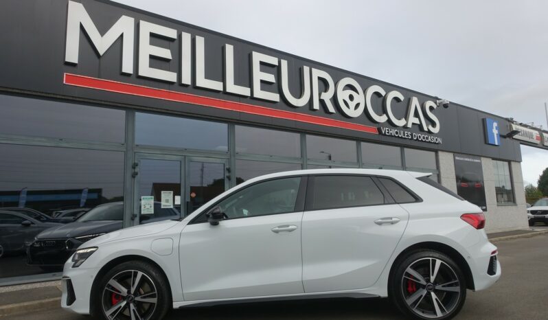 AUDI A3 SPORTBACK 45 COMPETITION TFSI E TRON S-TRONIC 245 CH HYBRIDE RECHARGEABLE S-LINE complet