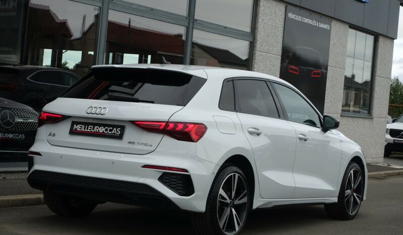 AUDI A3 SPORTBACK 45 COMPETITION TFSI E TRON S-TRONIC 245 CH HYBRIDE RECHARGEABLE S-LINE complet