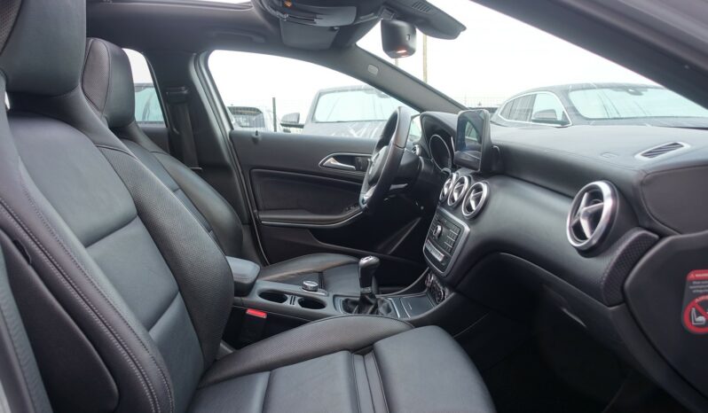 MERCEDES CLASSE A 200 D PHASE 2 AMG LINE complet