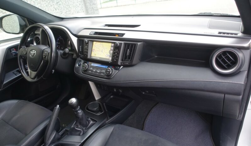 TOYOTA RAV4 2.0 D-4D 143CH complet