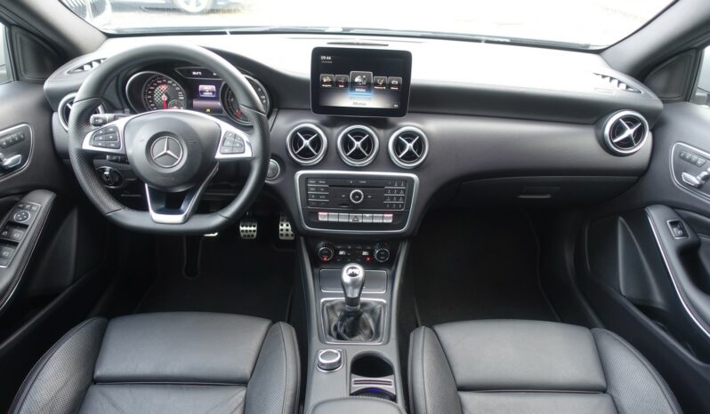 MERCEDES CLASSE A 200 D PHASE 2 AMG LINE complet