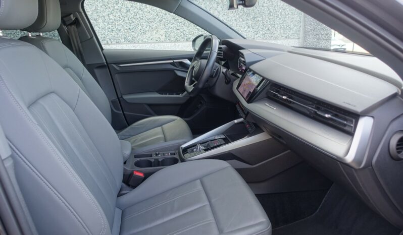 AUDI A3 SPORTBACK 40 TFSI E TRON S-TRONIC 204 CH HYBRIDE RECHARGEABLE complet