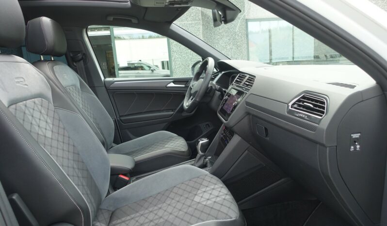 VOLKSWAGEN TIGUAN 245 CH E HYBRIDE RECHARGEABLE DSG R-LINE complet