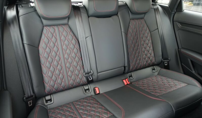 AUDI A3 SPORTBACK 45 COMPETITION TFSI E TRON S-TRONIC 245 CH HYBRIDE RECHARGEABLE S-LINE complet