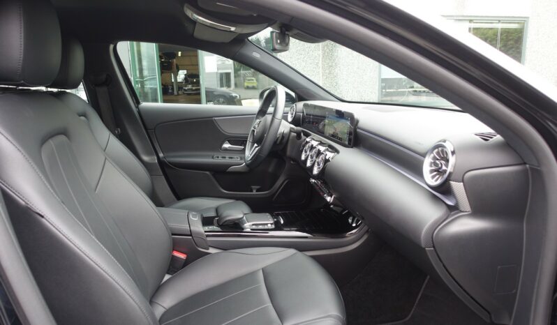 MERCEDES CLASSE A 180d 8G-DCT complet
