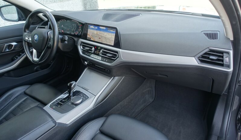 BMW 330 EA TOURING HYBRIDE RECHARGEABLE 292 CH BVA complet