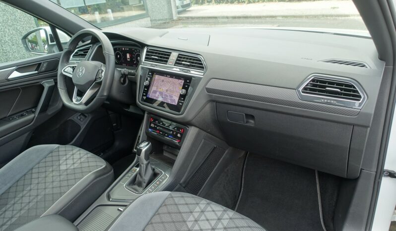 VOLKSWAGEN TIGUAN 245 CH E HYBRIDE RECHARGEABLE DSG R-LINE complet