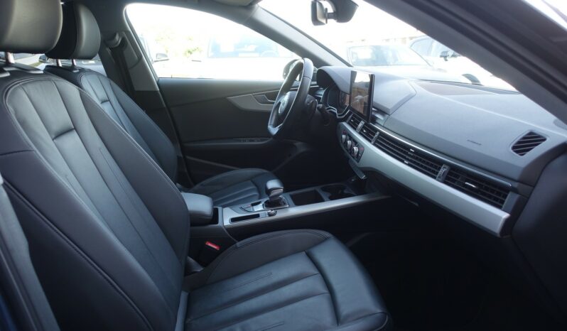 AUDI A4 AVANT 35 TFSI 150 CH S-TRONIC MHEV S-LINE complet