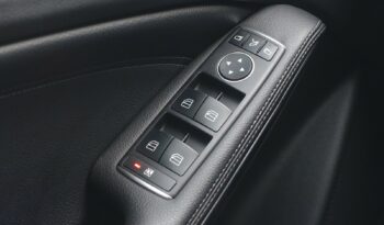 MERCEDES CLASSE A 200 D PHASE 2 AMG LINE complet