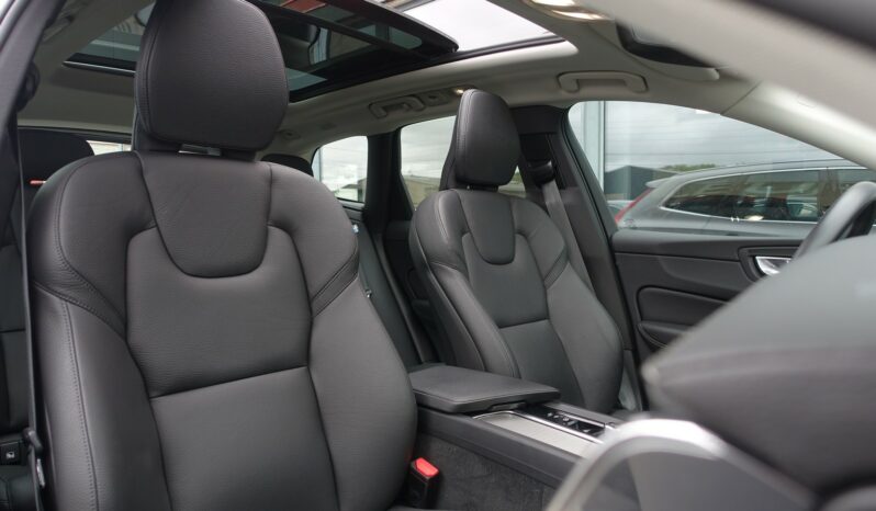 VOLVO XC 60 T6 HYBRIDE RECHARGEABLE GEARTRONIC AWD 340 CH  INSCRIPTION complet