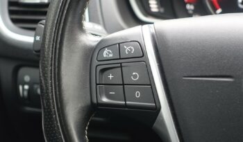 VOLVO V40 2.0L D2 GEARTRONIC 120CH  R DESIGN complet