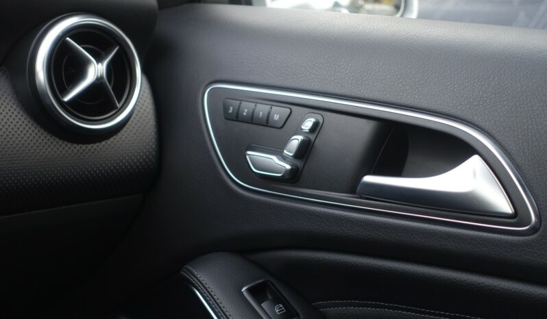 MERCEDES CLASSE A 200 D PHASE 2 AMG LINE complet