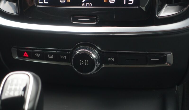 VOLVO V 60 D3 2.0 150CH MOMENTUM complet