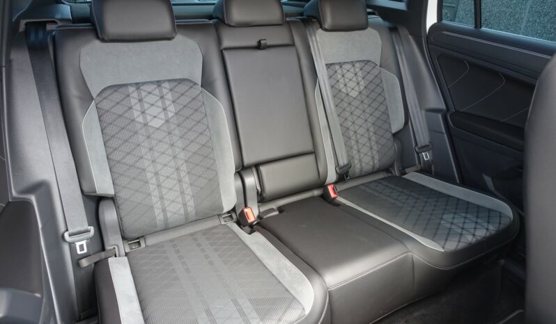 VOLKSWAGEN TIGUAN 245 CH E HYBRIDE RECHARGEABLE DSG R-LINE complet