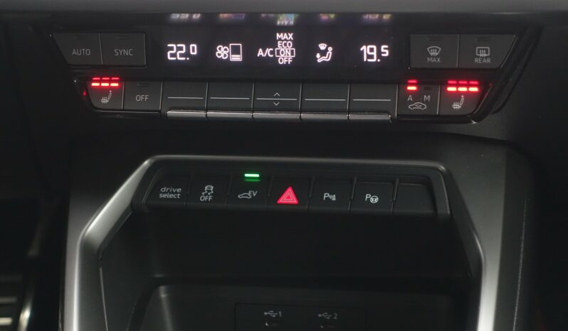 AUDI A3 SPORTBACK 45 COMPETITION TFSI E TRON S-TRONIC 245 CH HYBRIDE RECHARGEABLE S-LINE complet