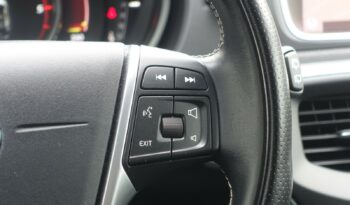 VOLVO V40 2.0L D2 GEARTRONIC 120CH  R DESIGN complet