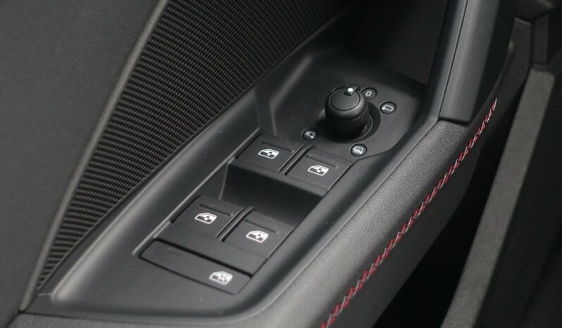 AUDI A3 SPORTBACK 45 COMPETITION TFSI E TRON S-TRONIC 245 CH HYBRIDE RECHARGEABLE S-LINE complet
