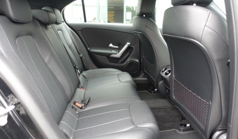 MERCEDES CLASSE A 180d 8G-DCT complet