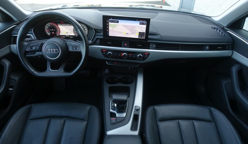 AUDI A4 AVANT 35 TFSI 150 CH S-TRONIC MHEV S-LINE complet