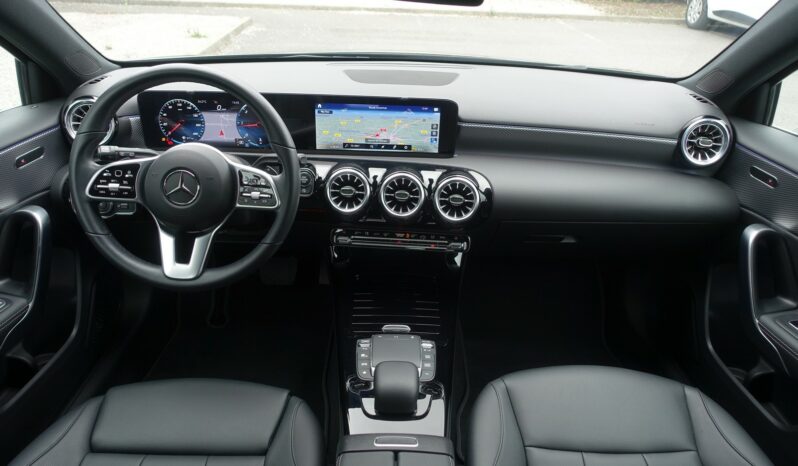 MERCEDES CLASSE A 180d 8G-DCT complet
