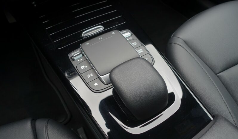 MERCEDES CLASSE A 180d 8G-DCT complet
