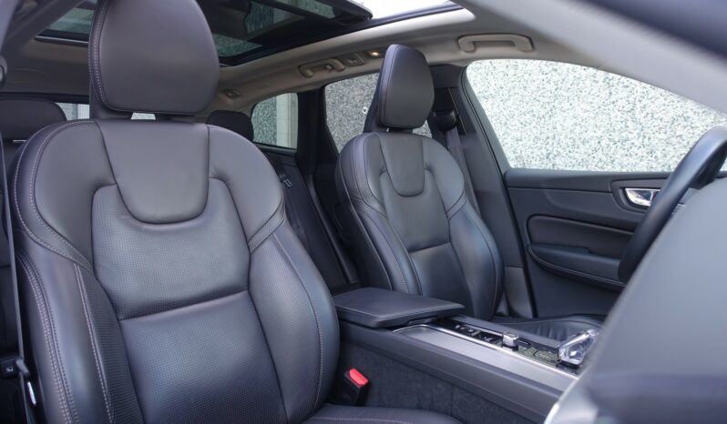 VOLVO XC 60 T6 HYBRIDE RECHARGEABLE GEARTRONIC AWD 340 CH  INSCRIPTION complet