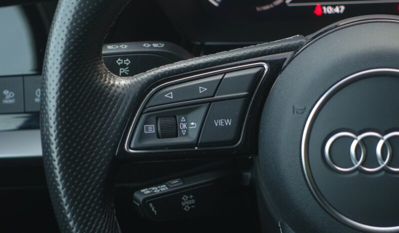 AUDI A3 SPORTBACK 30 TDI  S-LINE complet