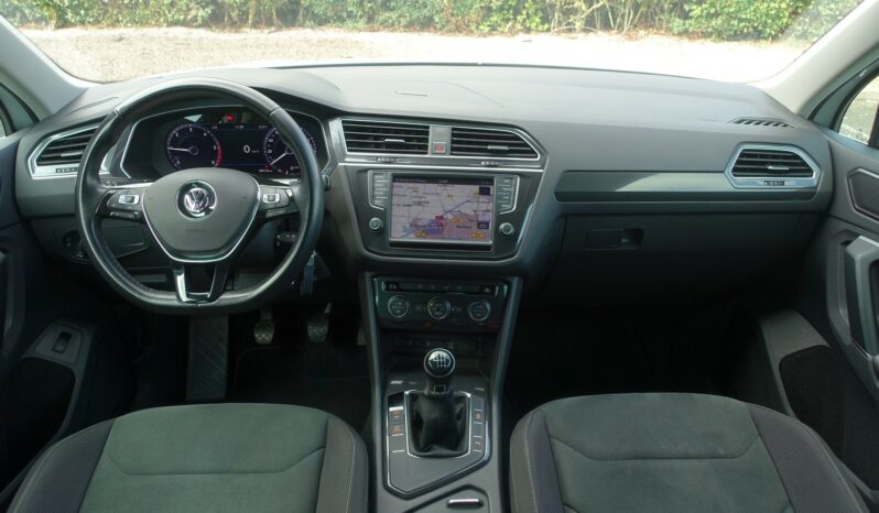 VOLKSWAGEN TIGUAN 2.0L TDI 150 CH R-LINE complet