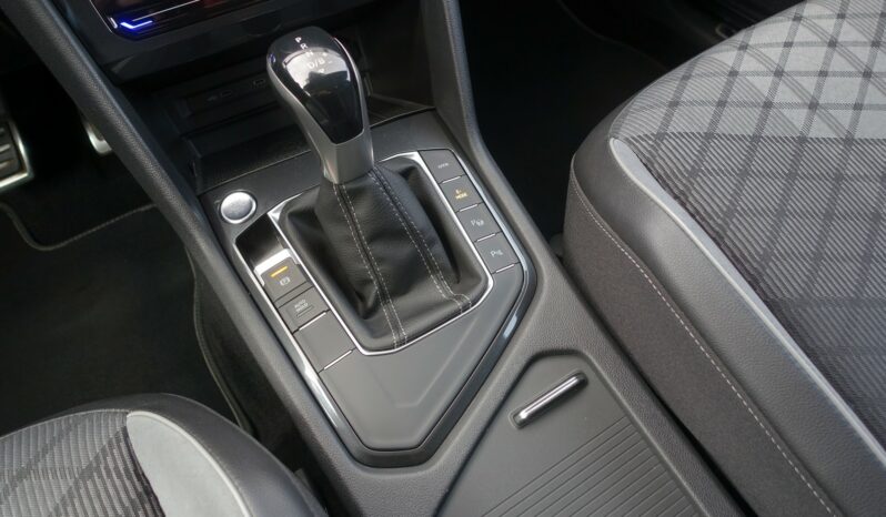 VOLKSWAGEN TIGUAN 245 CH E HYBRIDE RECHARGEABLE DSG R-LINE complet