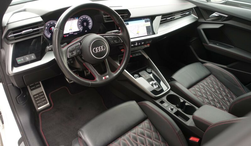 AUDI A3 SPORTBACK 45 COMPETITION TFSI E TRON S-TRONIC 245 CH HYBRIDE RECHARGEABLE S-LINE complet