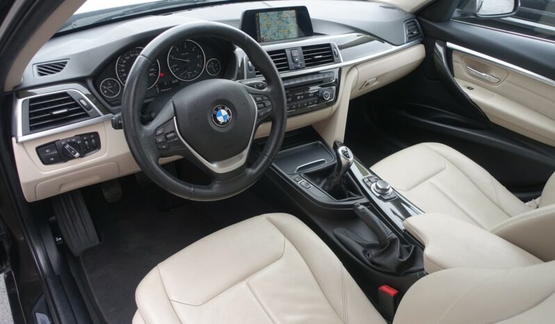 BMW 318 D Touring SERIE 3 BVA  LUXURY complet