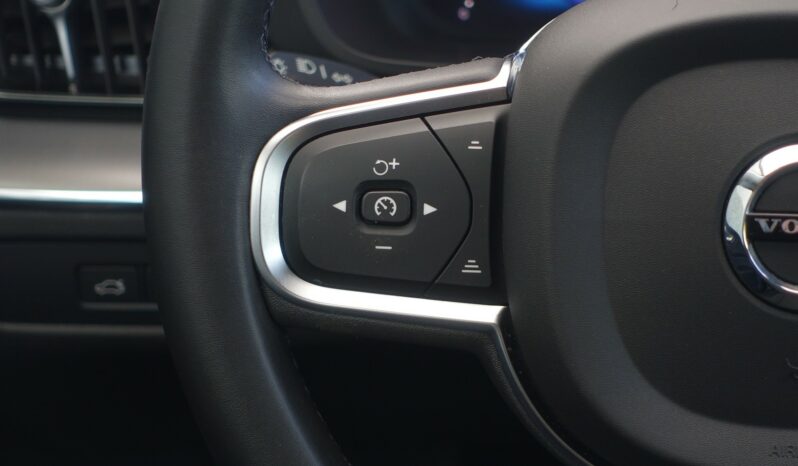 VOLVO XC 60 T6 HYBRIDE RECHARGEABLE GEARTRONIC AWD 340 CH complet