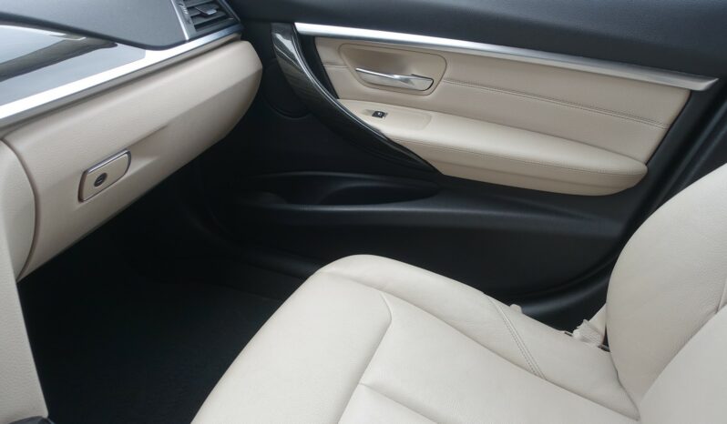 BMW 318 D Touring SERIE 3 BVA  LUXURY complet