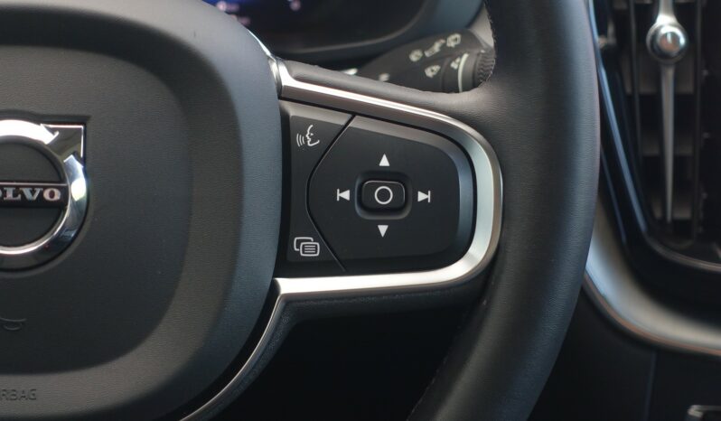 VOLVO XC 60 T6 HYBRIDE RECHARGEABLE GEARTRONIC AWD 340 CH complet
