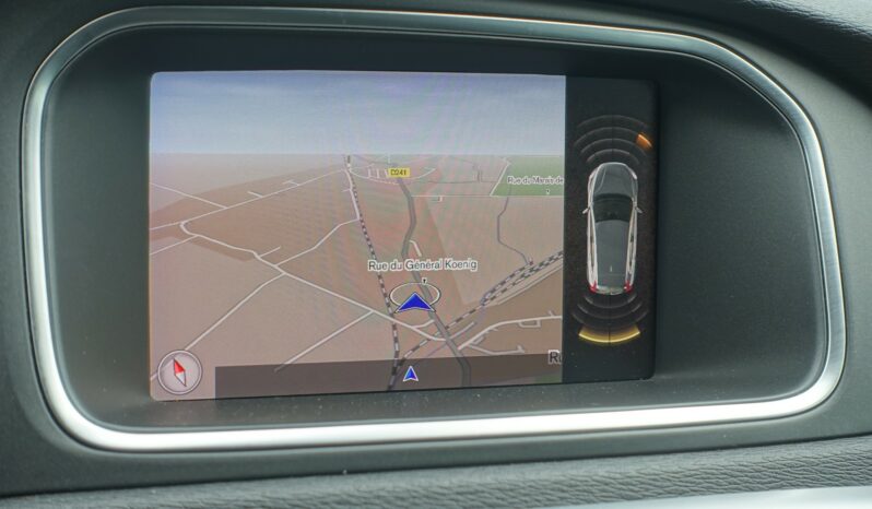 VOLVO V40 2.0L D2 GEARTRONIC 120CH  R DESIGN complet