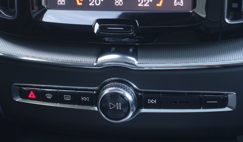 VOLVO XC 60 T6 HYBRIDE RECHARGEABLE GEARTRONIC AWD 340 CH  INSCRIPTION complet