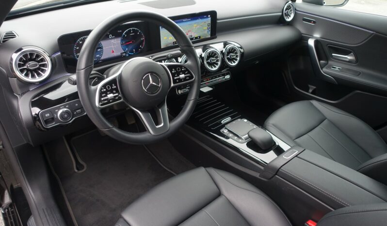 MERCEDES CLASSE A 180d 8G-DCT complet