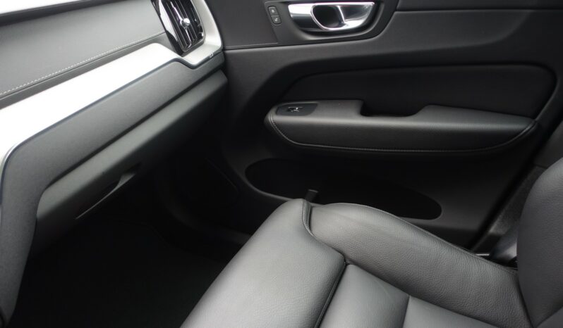 VOLVO XC 60 T6 HYBRIDE RECHARGEABLE GEARTRONIC AWD 340 CH  INSCRIPTION complet