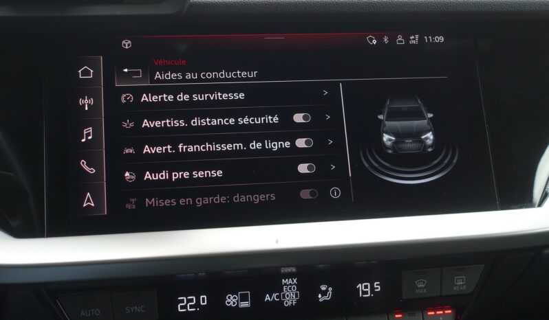 AUDI A3 SPORTBACK 45 COMPETITION TFSI E TRON S-TRONIC 245 CH HYBRIDE RECHARGEABLE S-LINE complet